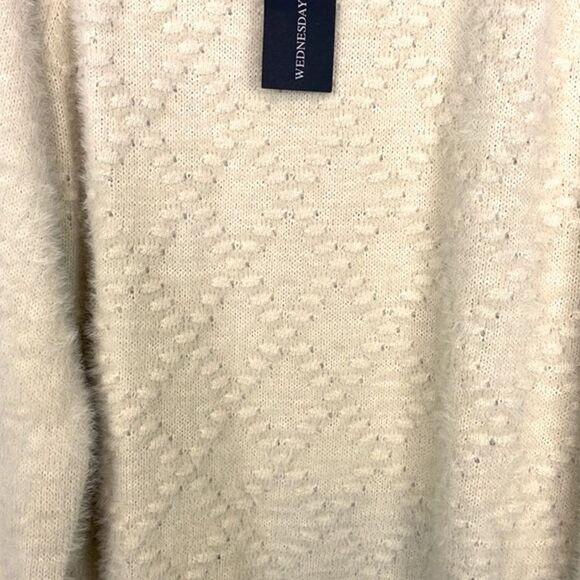 Asos Wednesday’s Girl  Cream Color Sweater in Fluffy Cable Knit. Size 18. NWT. - Picture 9 of 13